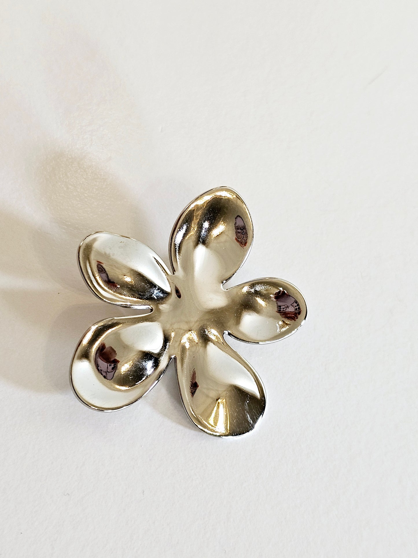 Stainless Steel Flower Metal Pin