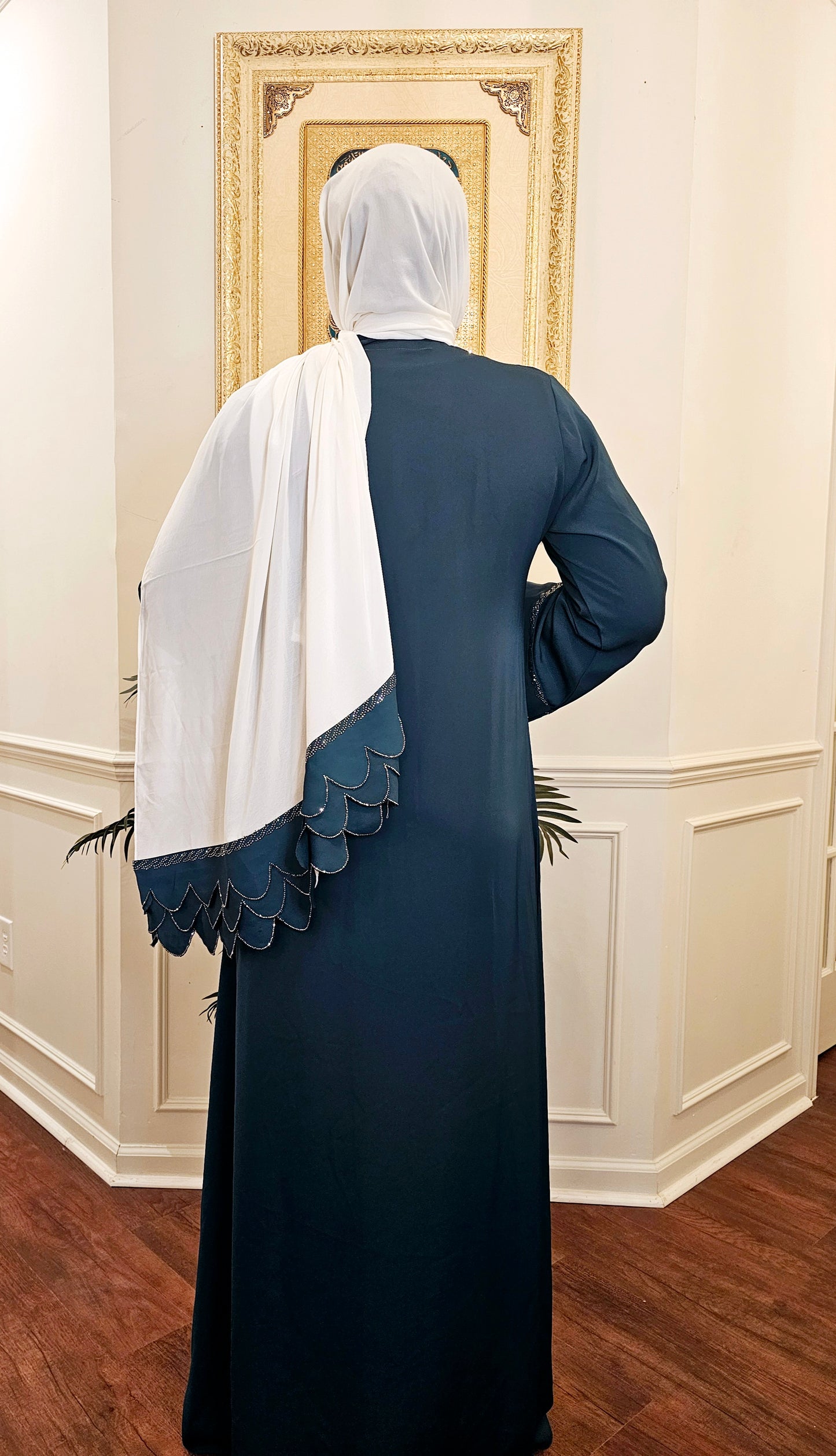 Scalloped Sleeves Abaya