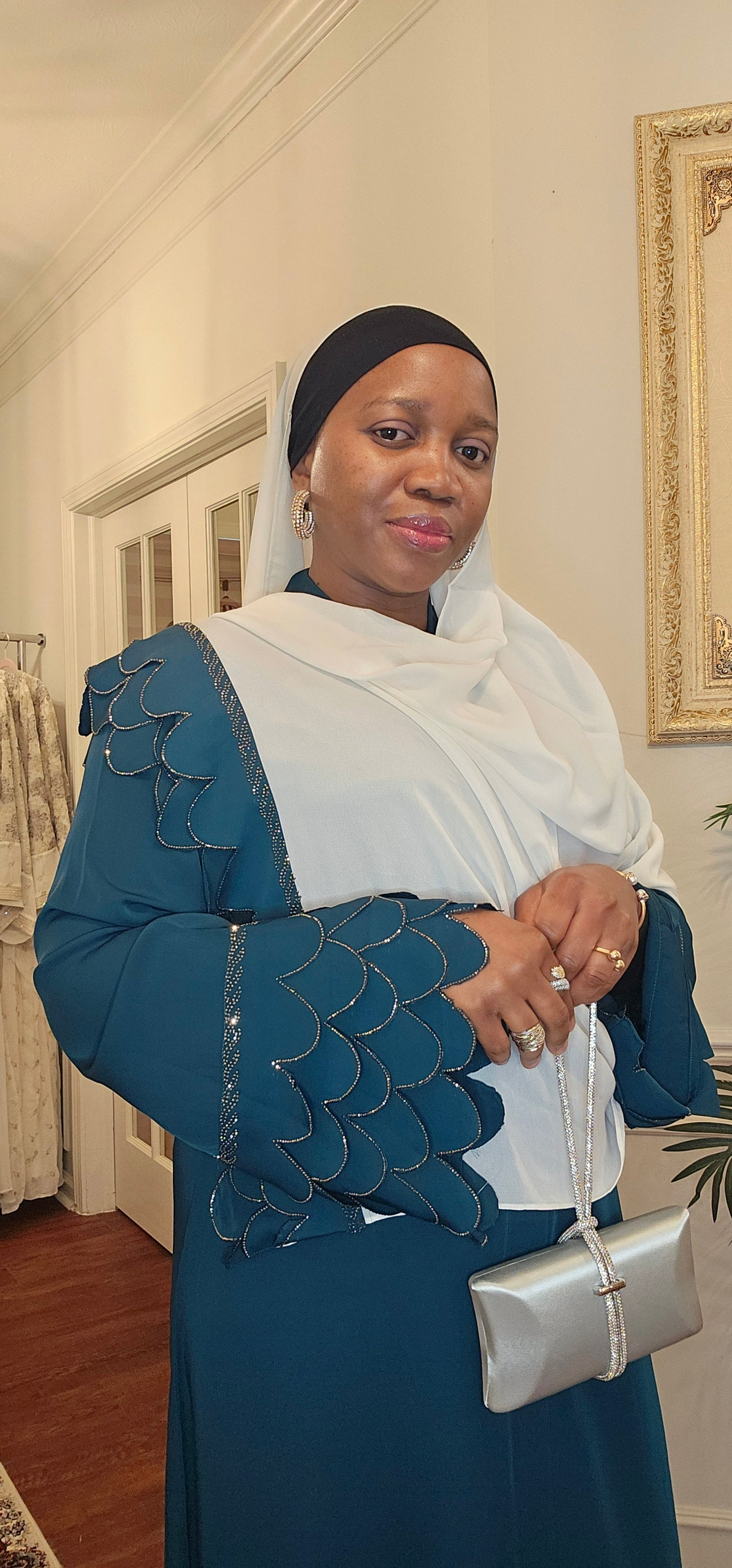 Scalloped Sleeves Abaya