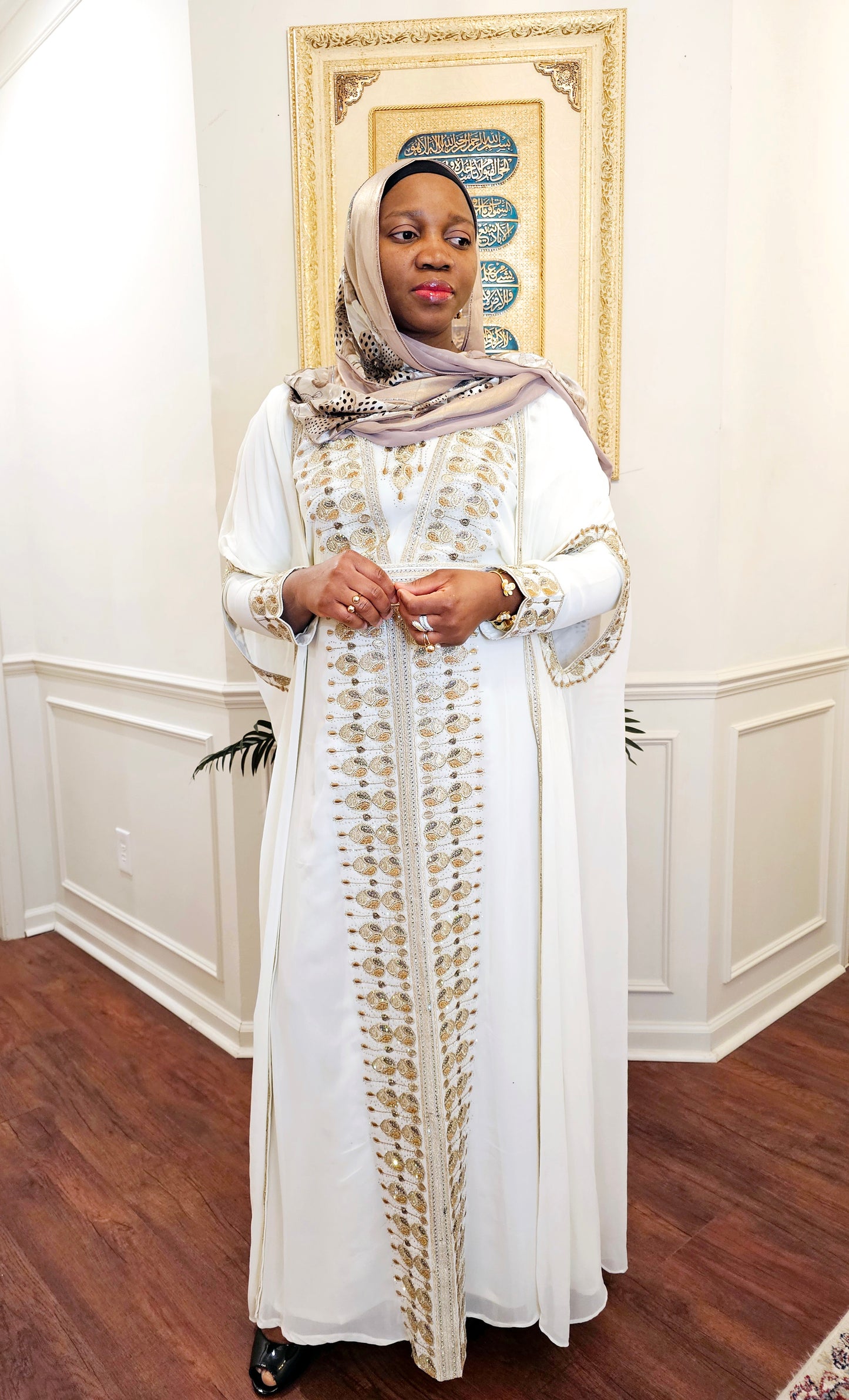 Embroidered  Cape Abaya