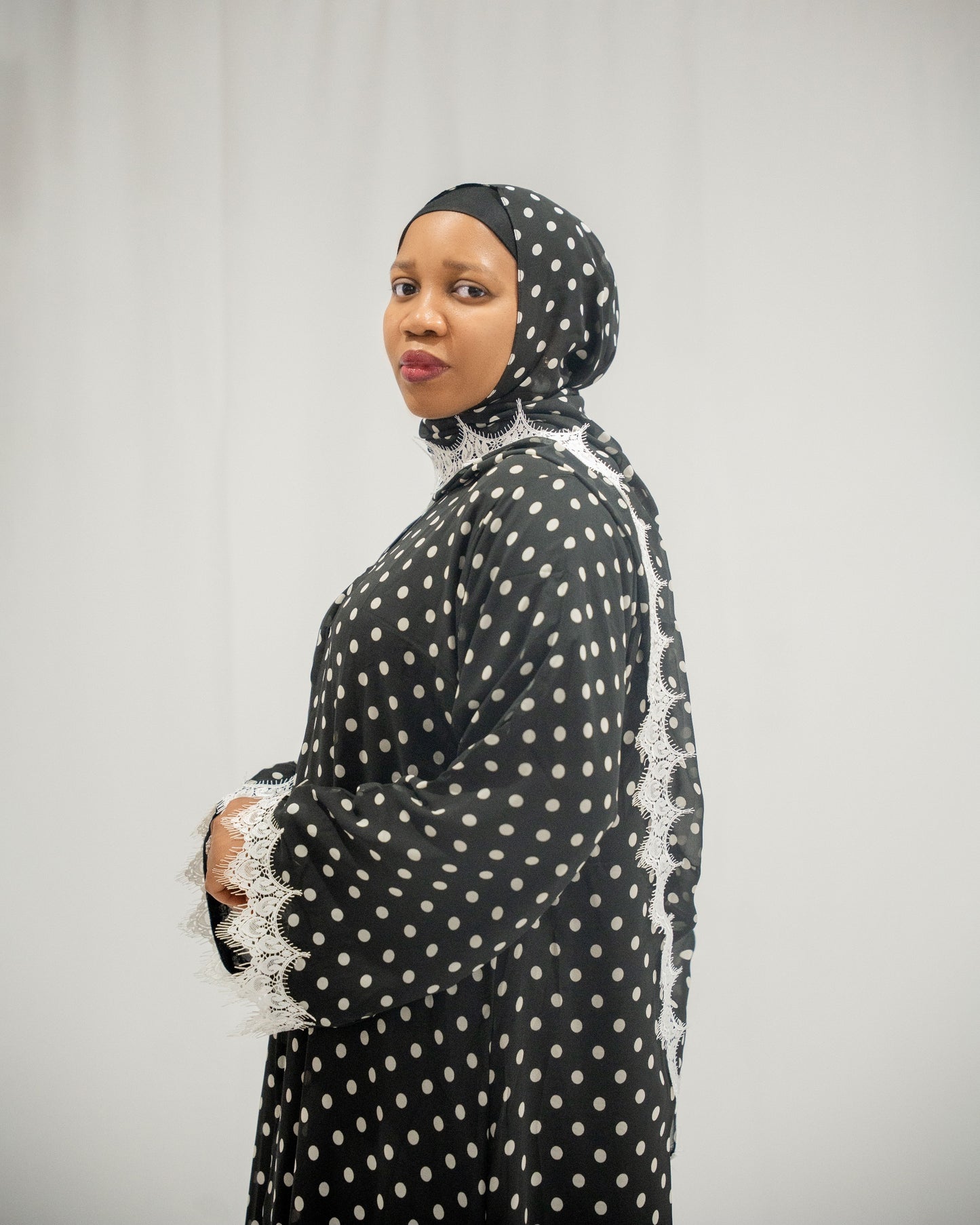 Polka dot lace trim Abaya
